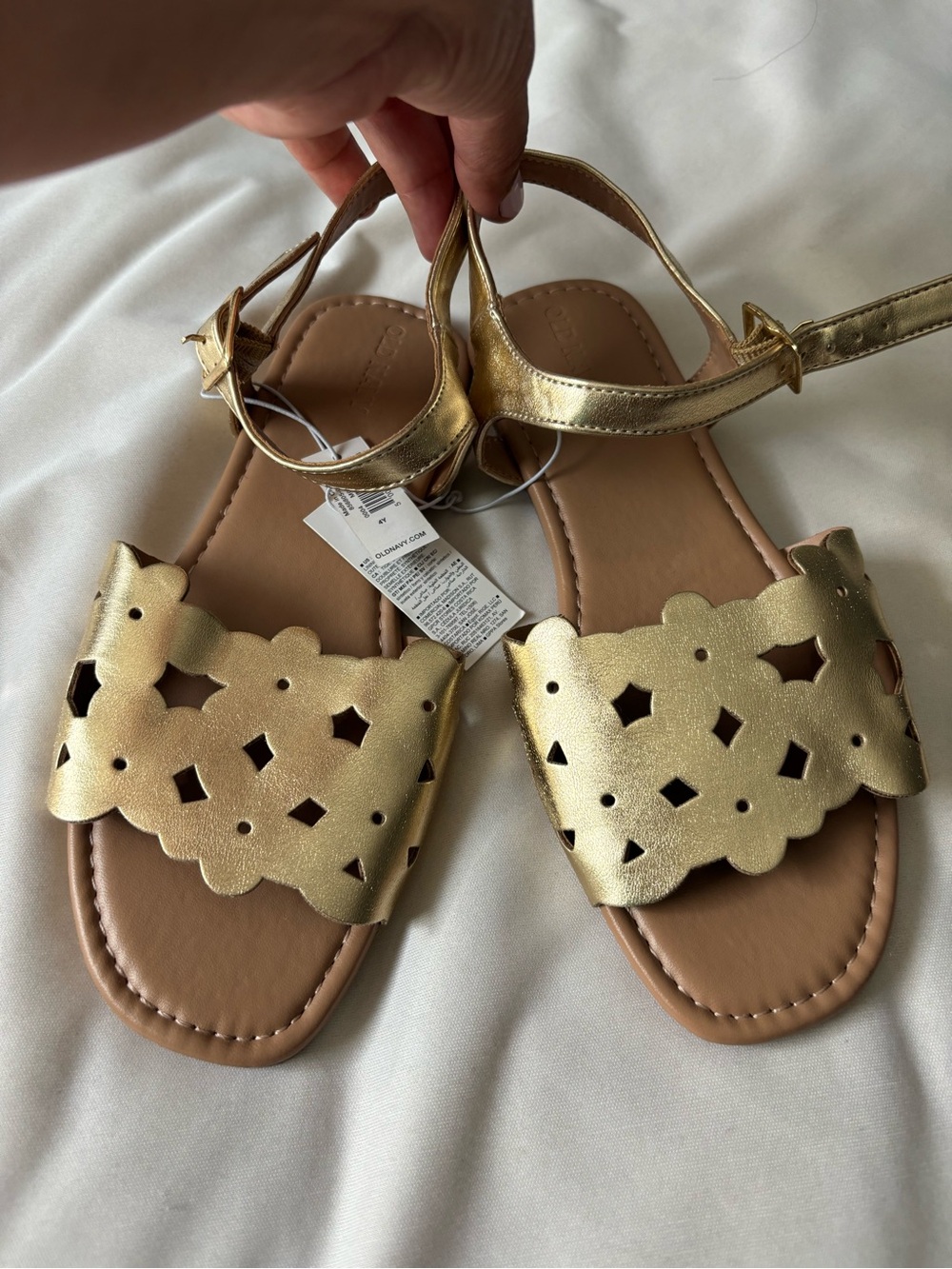 Old Navy Girls Metallic Gold Scallop Cutout Ankle-Strap Sandals